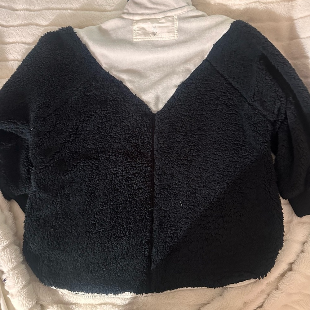 Free People Movement Fall to rise quarter snap - Picture 10 of 10